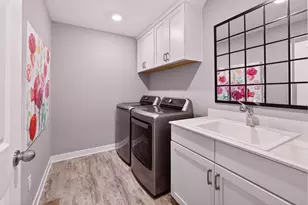 7253 Rogers Ct, Chanhassen, MN 55317 - Photo 34