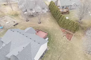 2359 Scenic Point Dr SW, Rochester, MN 55902 - Photo 40