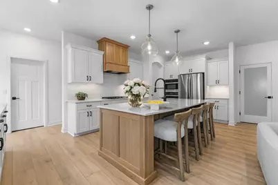 1848 Royal Boulevard N, Lake Elmo, MN 55042 - Photo 2