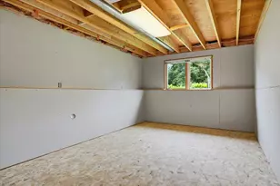 8452 Monterey Ct, Eden Prairie, MN 55347 - Photo 18