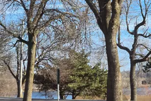 610 E 4th St, Albert Lea, MN 56007 - Photo 28