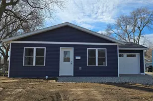 610 E 4th St, Albert Lea, MN 56007 - Photo 1