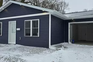 610 E 4th St, Albert Lea, MN 56007 - Photo 1