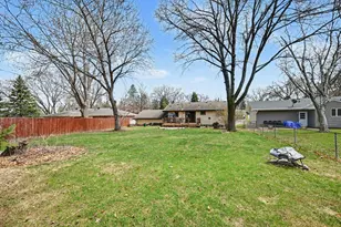 536 Riviera Dr, New Brighton, MN 55112 - Photo 22
