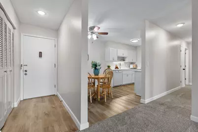 2730 Dale Street N #D214, Roseville, MN 55113 - Photo 4