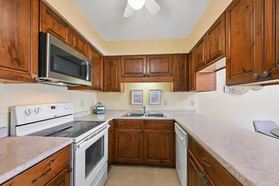 9313 Ranchview Lane N, Maple Grove, MN 55369 - Photo 10