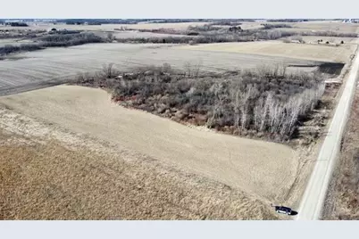 9485 90th Avenue SW, Stewartville, MN 55976 - Photo 2