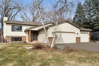 281 Woodridge Drive, Vadnais Heights, MN 55127 - Photo 12