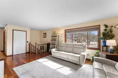 281 Woodridge Drive, Vadnais Heights, MN 55127 - Photo 16