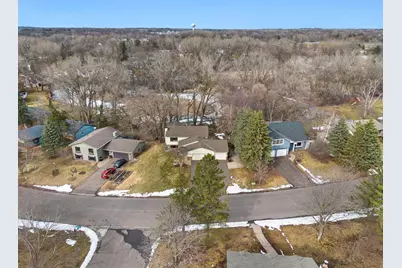 281 Woodridge Drive, Vadnais Heights, MN 55127 - Photo 10