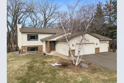281 Woodridge Drive, Vadnais Heights, MN 55127 - Photo 2