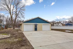 918 Marian St, Waterville, MN 56096 - Photo 4