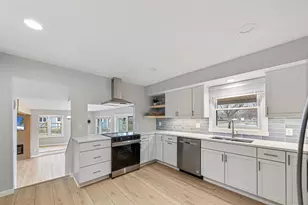 918 Marian St, Waterville, MN 56096 - Photo 34