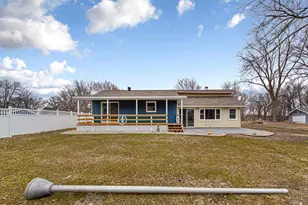 918 Marian St, Waterville, MN 56096 - Photo 10