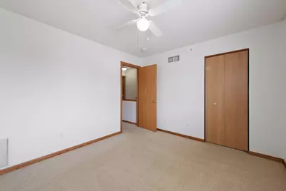 9060 Scarlet Globe Drive, Eden Prairie, MN 55347 - Photo 14