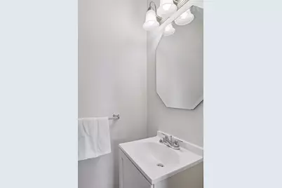 9060 Scarlet Globe Drive, Eden Prairie, MN 55347 - Photo 10