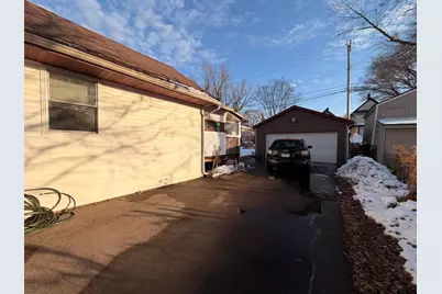 102 Geranium Avenue W, Saint Paul, MN 55117 - Photo 4