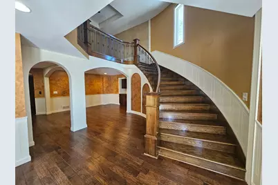 1209 Lewis Avenue SW, Hutchinson, MN 55350 - Photo 2