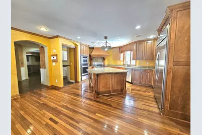 1209 Lewis Avenue SW, Hutchinson, MN 55350 - Photo 8