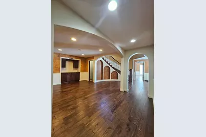 1209 Lewis Avenue SW, Hutchinson, MN 55350 - Photo 4