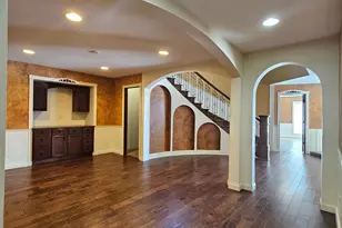 1209 Lewis Ave SW, Hutchinson, MN 55350 - Photo 4