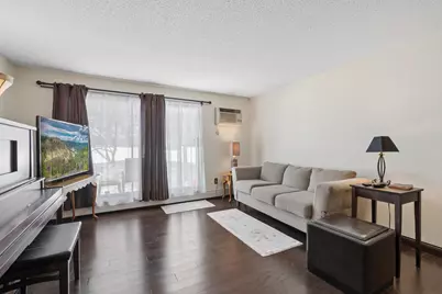 4002 Foss Road #102, Saint Paul, MN 55421 - Photo 4