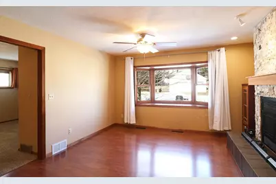 811 N 7th Street, Virginia, MN 55792 - Photo 16