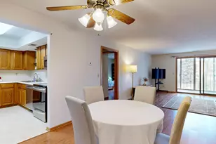 10 Windsor Ct, New Brighton, MN 55112 - Photo 8