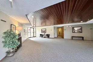 10 Windsor Ct, New Brighton, MN 55112 - Photo 4