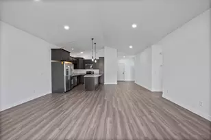 800 Elm Dr, Fairfax, MN 55332 - Photo 10