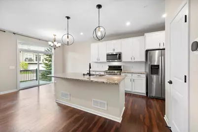 11540 81st Place N, Maple Grove, MN 55369 - Photo 10