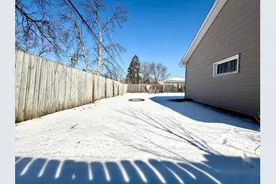 7107 Girard Avenue N, Brooklyn Center, MN 55430 - Photo 38