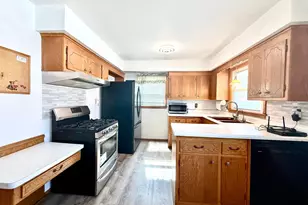 7107 Girard Ave N, Brooklyn Center, MN 55430 - Photo 6