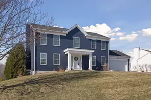 2423 Pond Ave E, Maplewood, MN 55119 - Photo 1