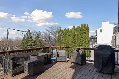 2423 Pond Avenue E, Maplewood, MN 55119 - Photo 8