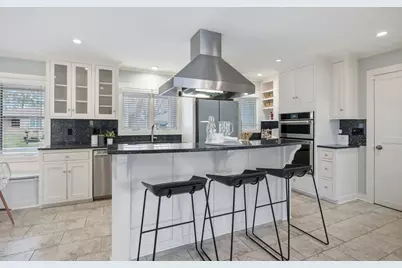 5424 Highwood Drive W, Edina, MN 55436 - Photo 6