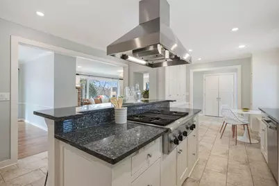 5424 Highwood Drive W, Edina, MN 55436 - Photo 8