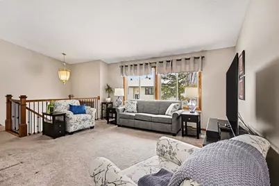 851 Sherwood Road, Shoreview, MN 55126 - Photo 4