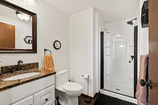 851 Sherwood Rd, Shoreview, MN 55126 - Photo 16