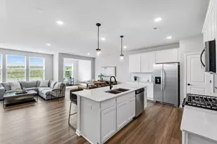 17967 Giants Wy, Lakeville, MN 55044 - Photo 4