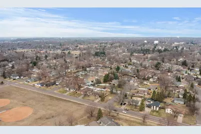 8606 88th Street S, Cottage Grove, MN 55016 - Photo 2