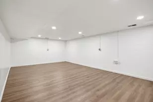 2063 Parkway Dr, North Saint Paul, MN 55109 - Photo 26