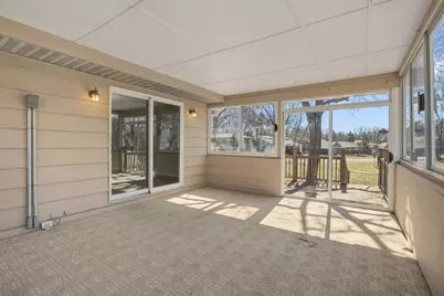 2063 Parkway Drive, North Saint Paul, MN 55109 - Photo 14