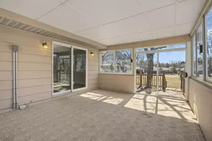 2063 Parkway Dr, North Saint Paul, MN 55109 - Photo 14