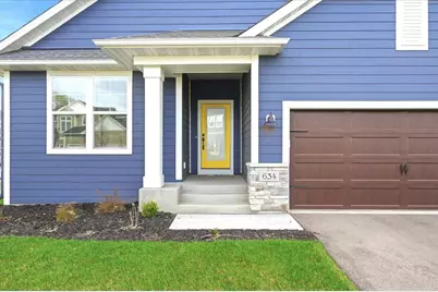 634 Elizabeth Way, Hudson, WI 54016 - Photo 2
