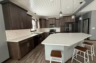 110 4th Pl SW, Geneva, MN 56035 - Photo 2