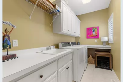 10556 Prairie Lakes Drive, Eden Prairie, MN 55344 - Photo 30