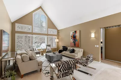 10556 Prairie Lakes Drive, Eden Prairie, MN 55344 - Photo 8