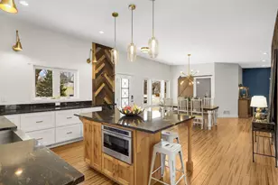 1057 Esther Ln, Mendota Heights, MN 55118 - Photo 14