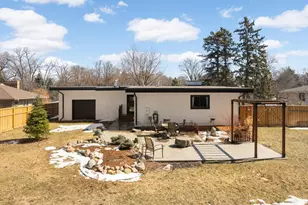 1057 Esther Ln, Mendota Heights, MN 55118 - Photo 6